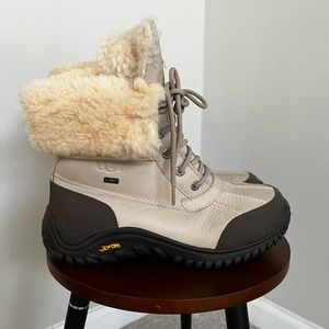UGG sz 9 insulated waterproof boots